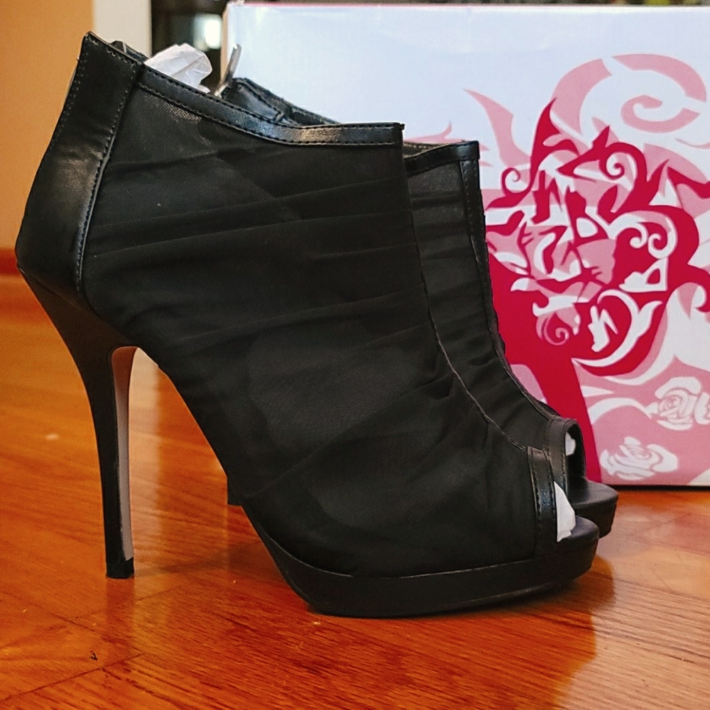 Black heels